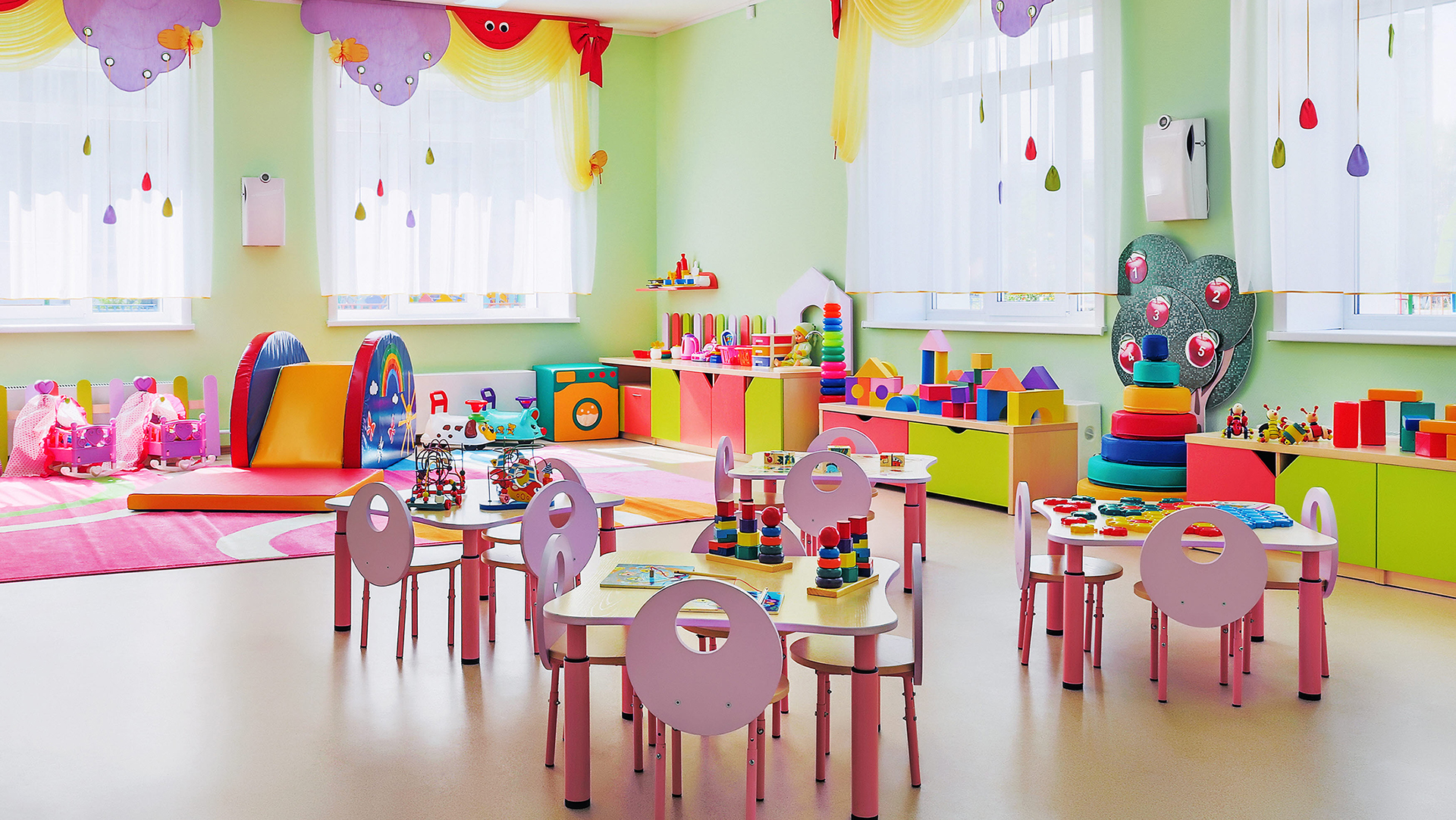 Как открыть частный детский сад в Москве