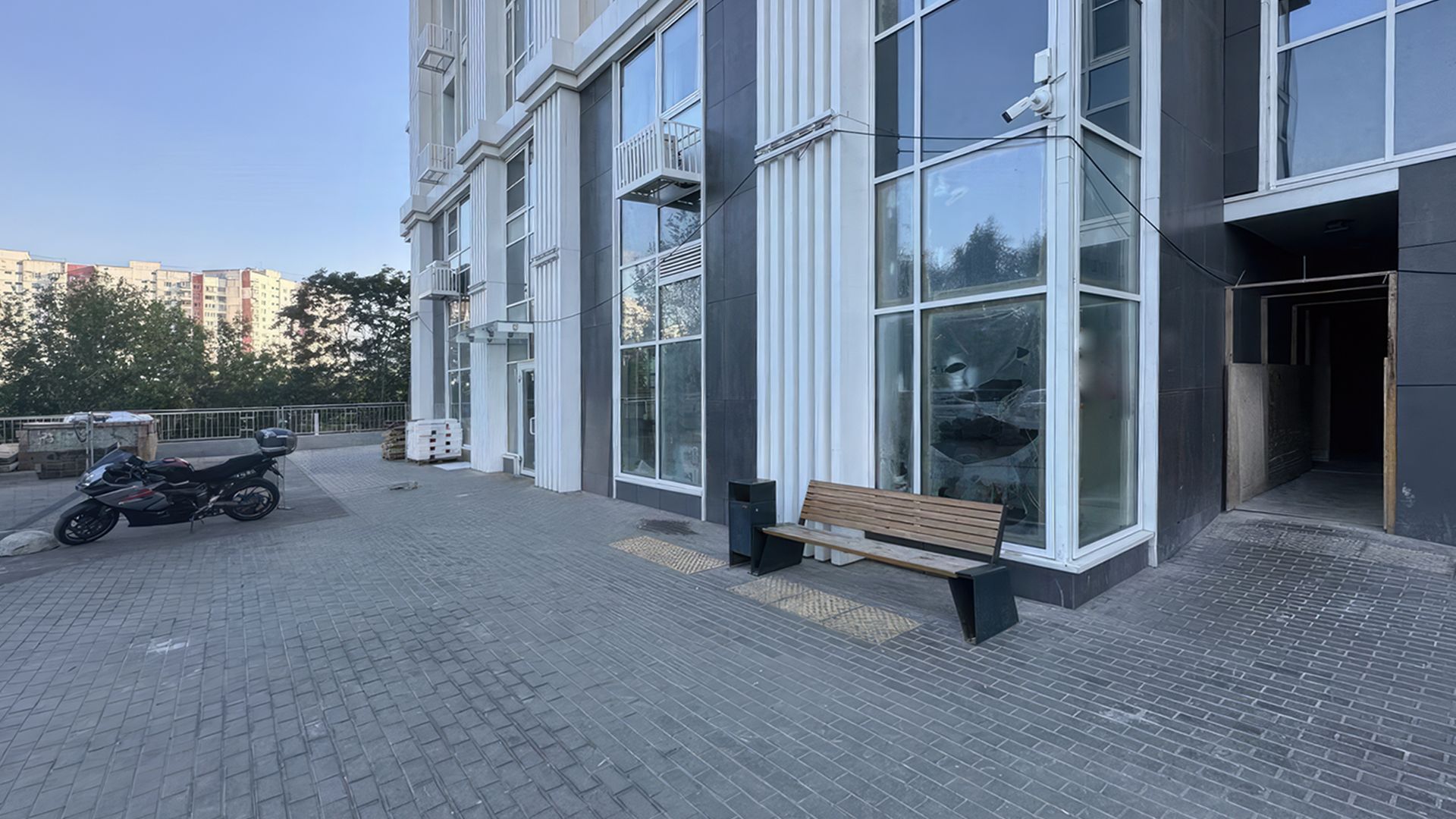 lot-13962
