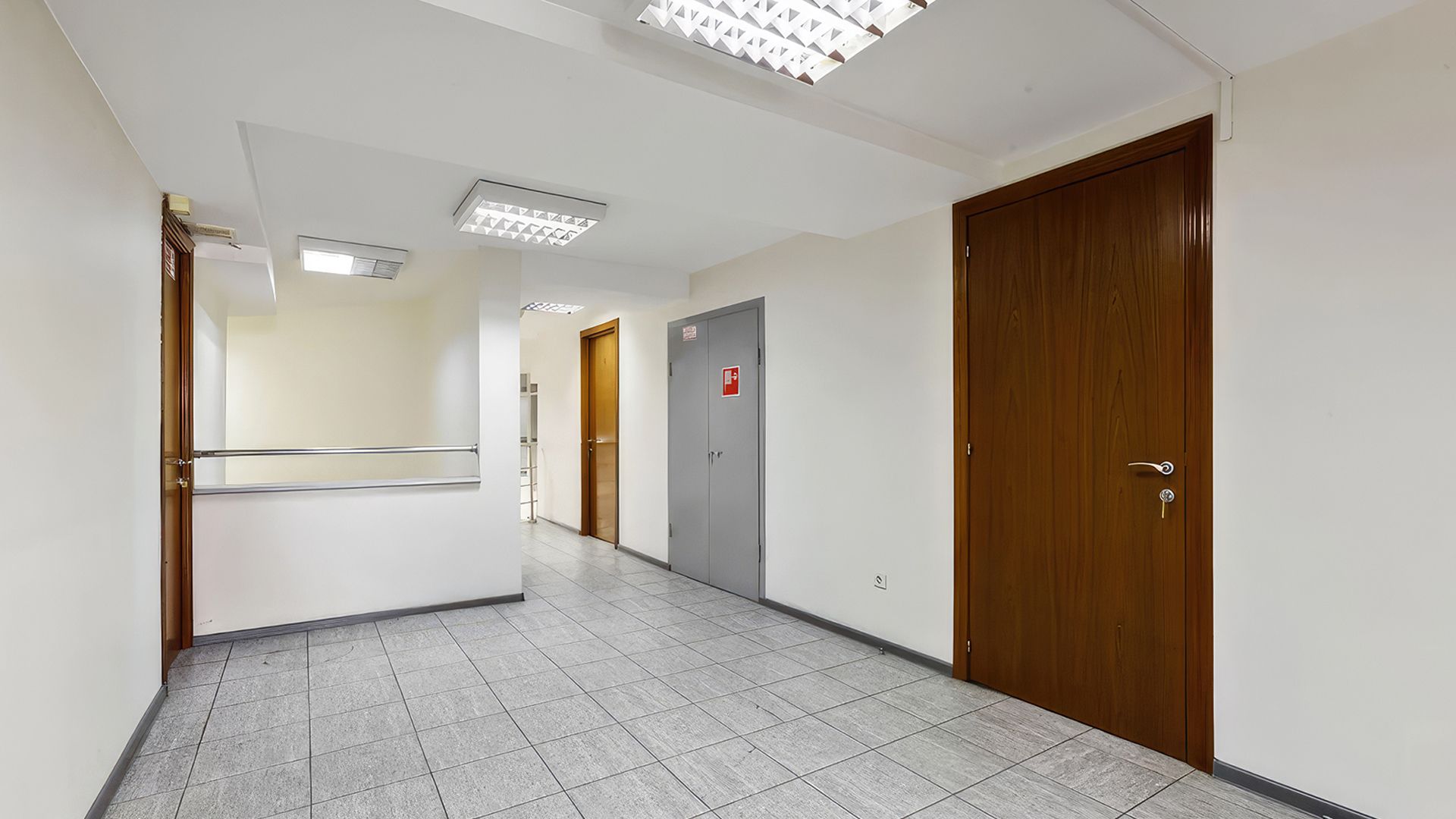 lot-14946