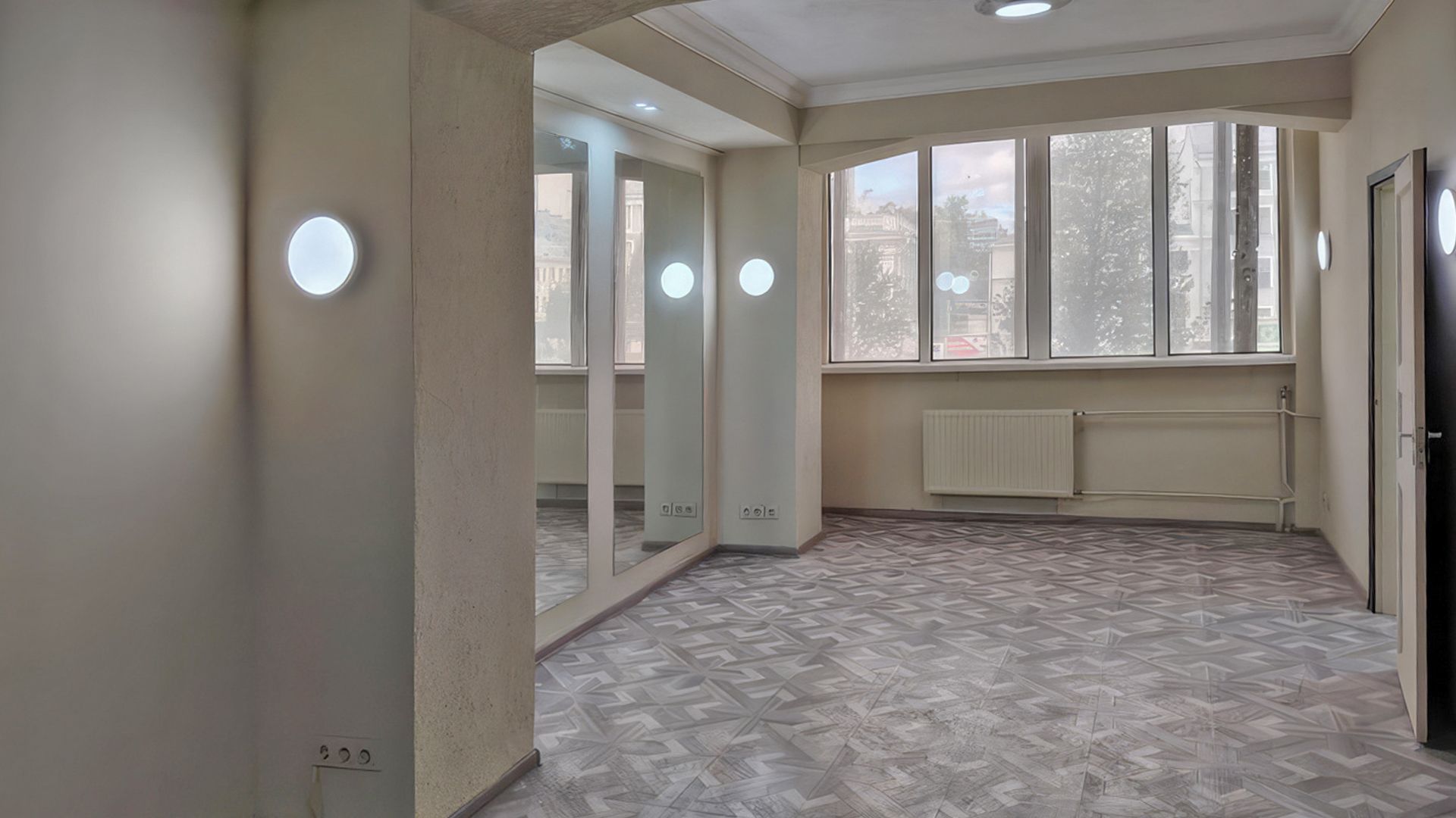 lot-15081