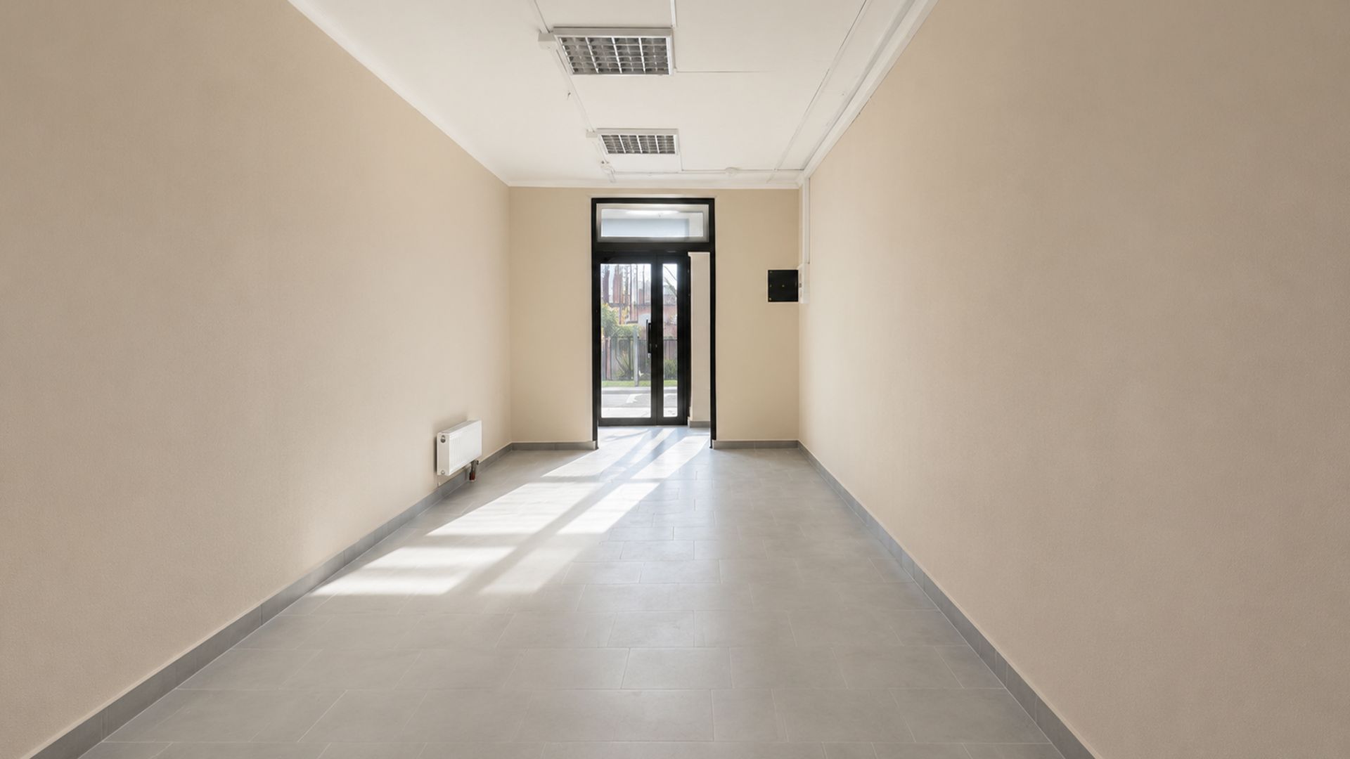 lot-18010