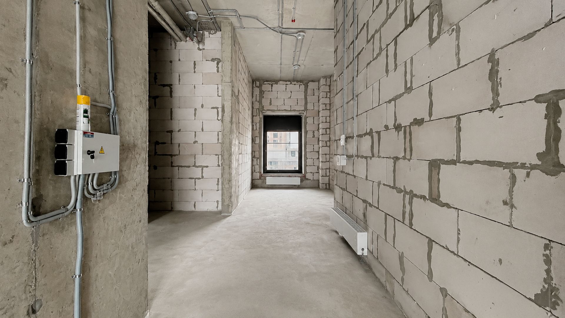 lot-18090
