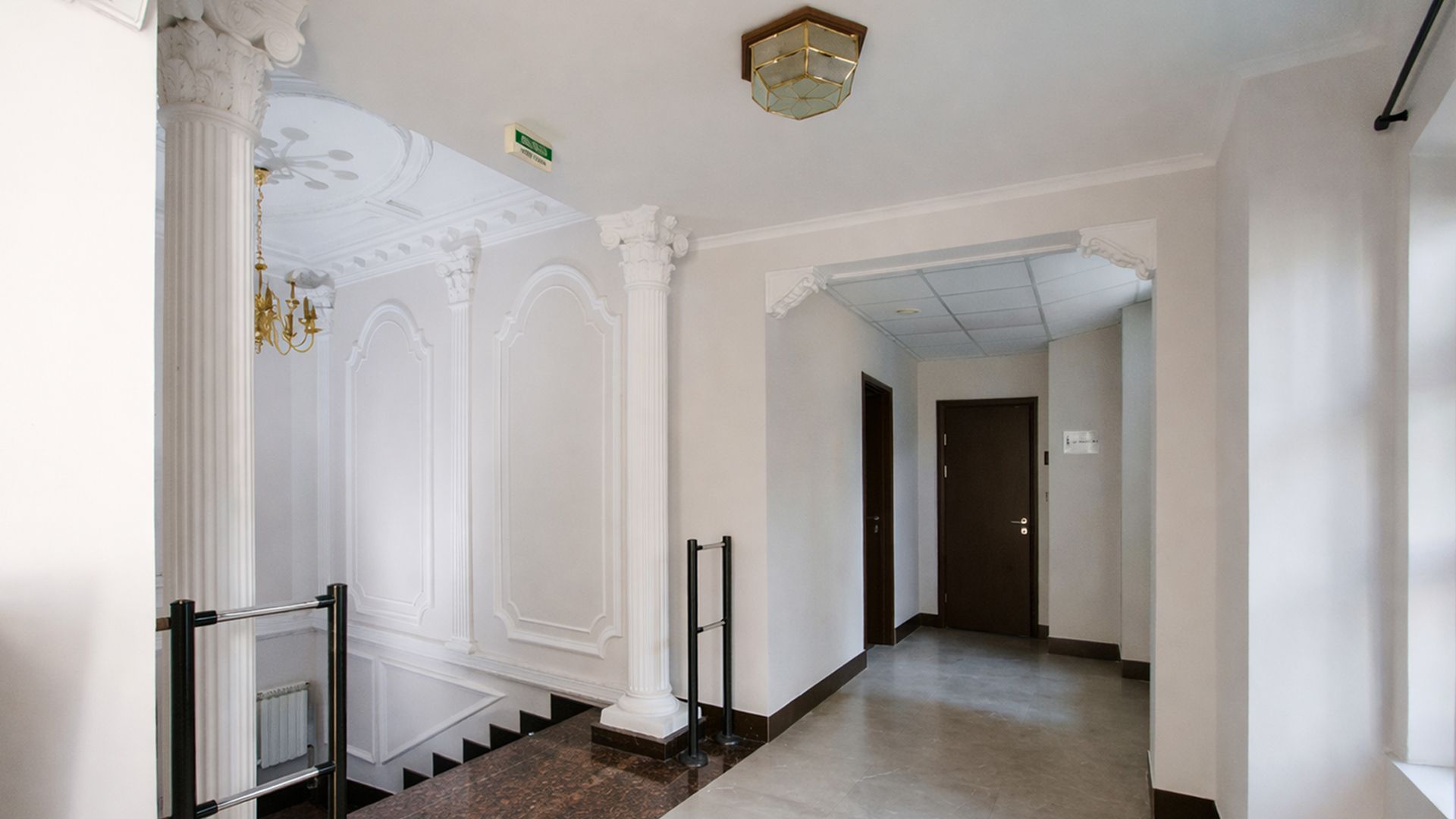 lot-18560